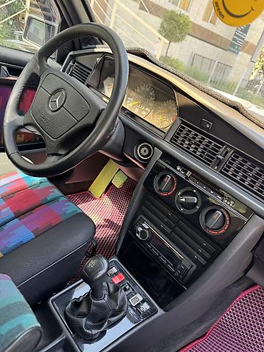 росо м7: Mercedes-Benz 190: 1992 г., 1.8 л, Механика, Бензин, Седан — 8