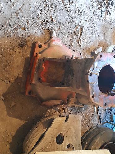 golf car satilir: T25 traktorunundu. Karbkanın, mostların içərisi yoxdu. Mator vurub — 4