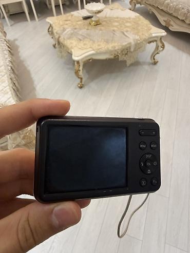 minidv videokamera: Samsung rəqəmsal fotoaparat – çəhrayı rəng. Xüsusiyyətlər: - 16.2 MP — 2