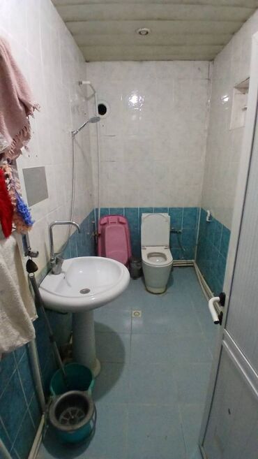 Həyət evləri və villaların satışı: 3 otaqlı, 150 kv. m, Orta təmir — 8