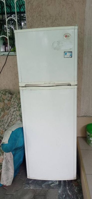 куплю рабочий холодильник: Холодильник LG, Б/у, Двухкамерный, No frost, 53 * 154 * 50