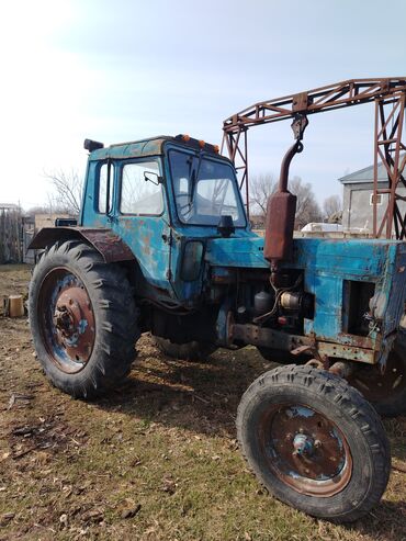 Traktorlar: Traktor Belarus (MTZ) 80, motor 2.2 l