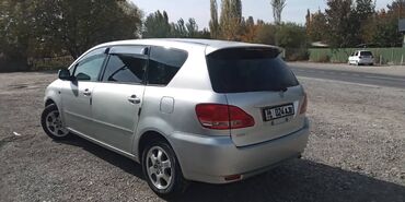 u z i: Toyota Ipsum: 2002 г., 2.4 л, Автомат, Бензин, Минивэн