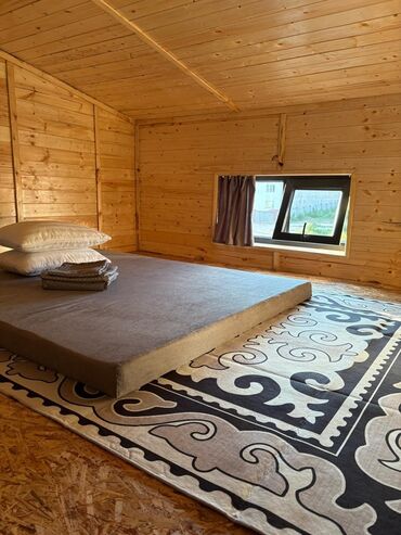 Двухъярусные кровати: Гостевой дом в Бостери — 18 номеров, 10 мин до пляжа Размер участка 10 — 5