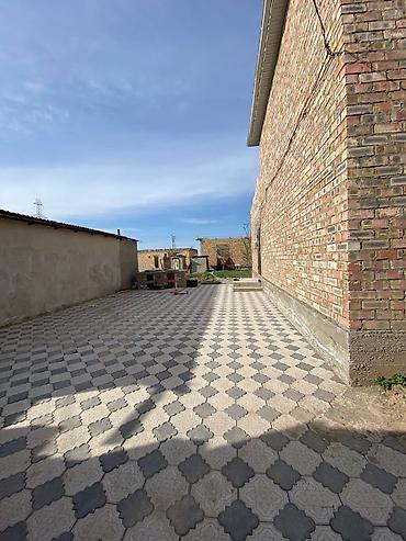 Продажа коттеджей и домов: Продаю дом 📍район Ак ордо 3 год постройки 2019 года Конечная — 1