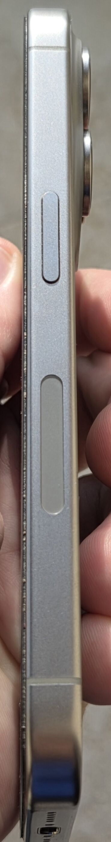 Apple iPhone: IPhone 15 Pro, 256 GB, Natural Titanium, Face ID — 6