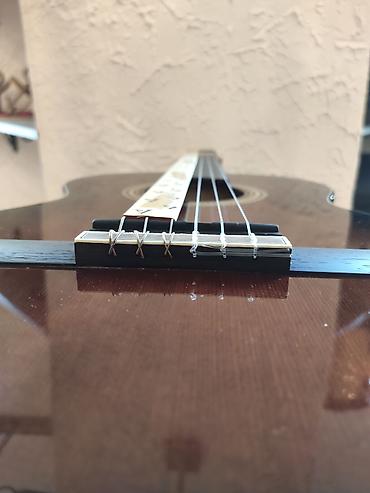 rock gitara: Klassik gitara model:valencia vc 563bsb simlərin sayı: 6 üst:sitka — 3