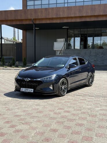 runx alex: Hyundai Avante: 2018 г., 1.6 л, Автомат, Бензин, Седан