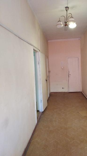 Продажа офисов: Продажа офисов 60 м², Без ремонта, Без мебели, Административное здание, 1 этаж — 9