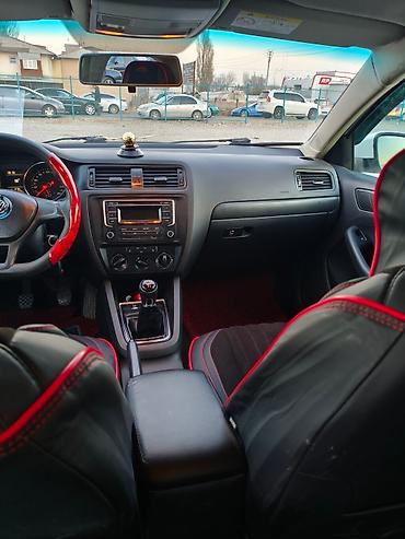 Volkswagen: Volkswagen Jetta: 2015 г., 1.6 л, Механика, Бензин, Седан — 3