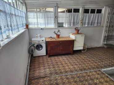 Günlük kirayə evlər: 100 kv. m, 3 otaqlı, İnternet, Telefon, Qaz — 10