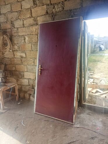 işlənmiş dəmir qapilar: Demir qapi 207/98sm
160azn
Ramana 0506 leli