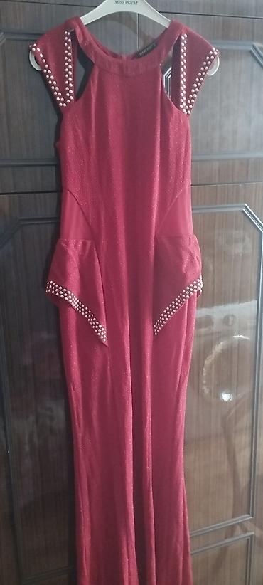 mirvari qiymeti: Qırmızı rəngdə, uzun ziyafət donu - Model: Bədənə oturan, yerə qədər — 1