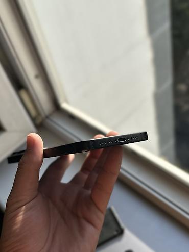esim: IPhone 15 Pro Max, Б/у, 256 ГБ, Black Titanium, Чехол, 82 % — 4