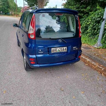 Toyota: Toyota Verso: 1.3 l. | 2002 έ. Χάτσμπακ — 2