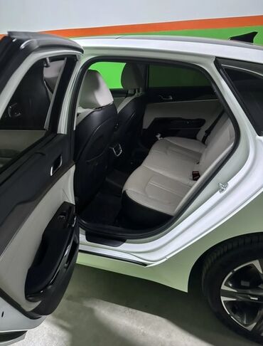 Kia: Kia K5: 2023 г., 2.5 л, Робот, Бензин, Седан — 6