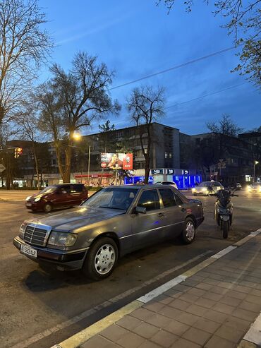 Mercedes-Benz: Продаю мерседес бенз 124 состояние сел и поехал осмотр Бишкек