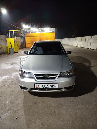 Daewoo: Daewoo Nexia: 2010 г., 1.6 л, Механика, Бензин, Седан