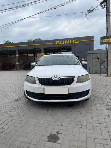 Skoda: Skoda Octavia: 2016 г., 1.6 л, Автомат, Бензин, Хэтчбэк