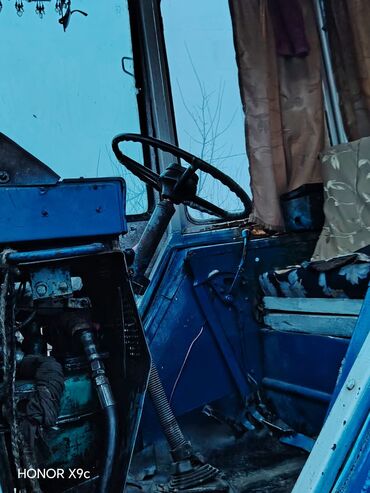 Traktorlar: Traktor Yumz 6L, 1980 il, 364 at gücü, motor 4 l, İşlənmiş -da lalafo.az — 3 Traktorlar: Traktor Yumz 6L, 1980 il, 364 at gücü, motor 4 l, İşlənmiş — 3