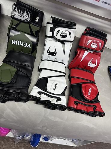 Перчатки: Перчатки для MMA и единоборств Venum (анатомические, открытые пальцы) — 2