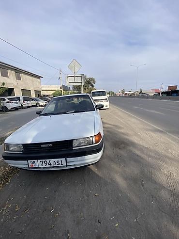 Mazda 323: 1992 г., Бензин, Седан