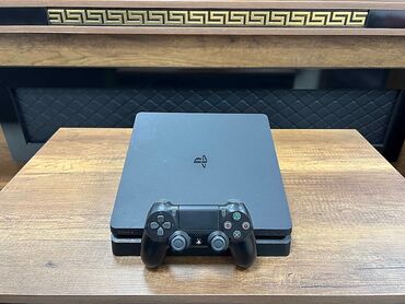 ps 4 pro qiymeti: PlayStation 4 Satılır. Üzərində 2 ədəd orginal Joystick verilir. Heç