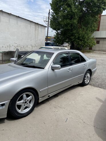 вариантга машиналар: Mercedes-Benz : 2000 г., 3.2 л, Автомат, Бензин, Седан