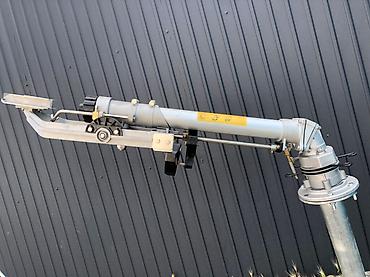 Другие системы полива: Спринклер Редукторный спринклер Радиус полива до 50 метра Рабочие — 15