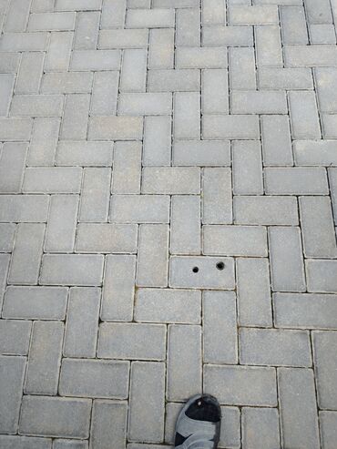 Plitə işləri: Kafel-metlax və mərmər tipli plitələrin peşəkar döşənməsi xidməti - — 10