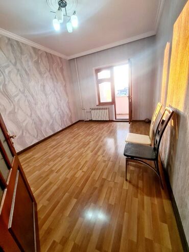 Köhnə tikili: Bakı, 3 otaqlı, Köhnə tikili, m. Əhmədli, 82 kv. m — 3