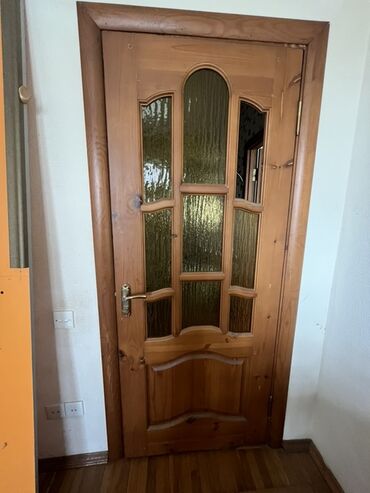 Bunker qapıları: Bu taxta qapı evinizin interyerini tamamlayacaq. Qapı müxtəlif ölçülü
