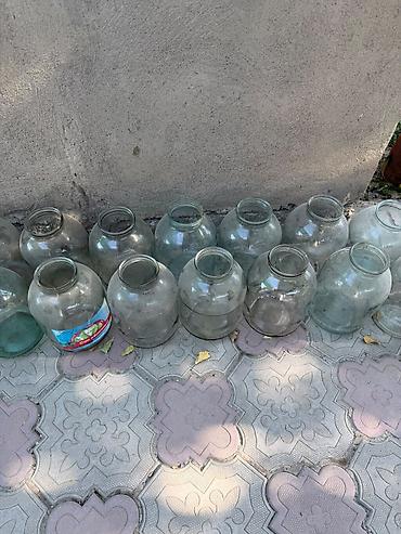 Стеклянные банки для заготовок - Объемы: преимущественно 3 литра; at lalafo.kg Стеклянные банки для заготовок - Объемы: преимущественно 3 литра;