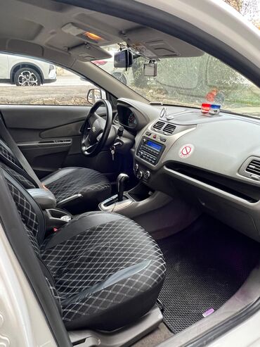 Chevrolet: Chevrolet Cobalt: 1.5 l | 2023 il 160025 km Sedan — 13