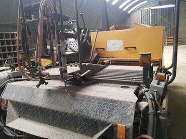 Асфальтоукладчики: Промышленный Асфальт укладчике 2004го года выпуска-платформа синего at lalafo.kg — 5 Асфальтоукладчики: Промышленный Асфальт укладчике 2004го года выпуска-платформа синего — 5