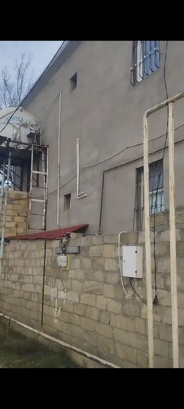 Həyət evləri və villaların satışı: 4 otaqlı, 144 kv. m, Orta təmir — 2