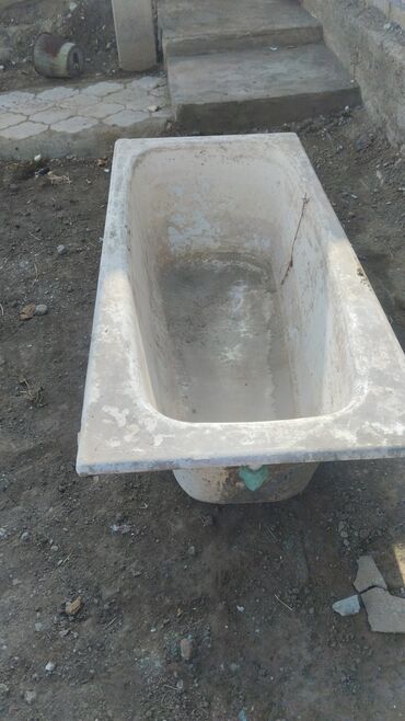 полочки в ванну: Ванна чугунная