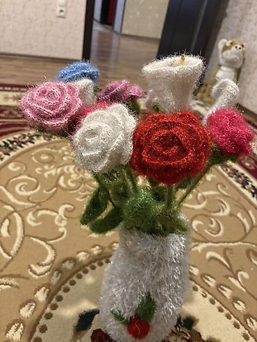 toy gulu: Əl işi toxuma çiçək dəsti və vaza — 3