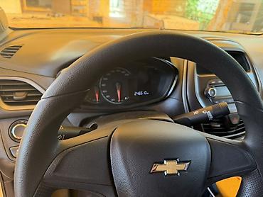 спинка: Chevrolet Spark: 2019 г., Хэтчбэк — 5