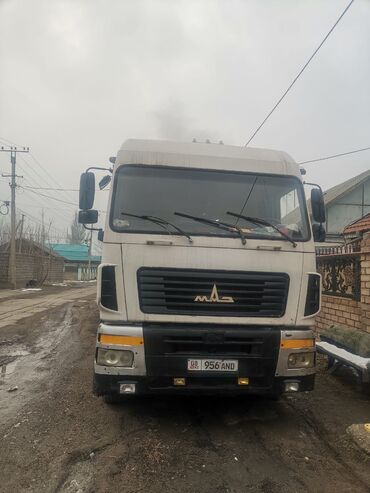 купить фронтальный погрузчик бу: Жүк ташуучу унаа, МАЗ, Колдонулган