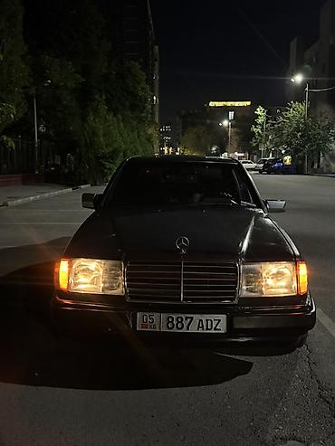 x class: Mercedes-Benz W124: 1992 г., Седан — 1