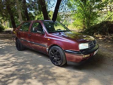 козырек спринтер: Volkswagen Vento: 1992 г., 1.8 л, Механика, Бензин, Седан — 1