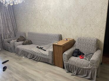 чехол для стульев: Бу мягкая мебель прочный каркас комплект