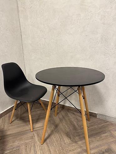 eames: Кухонный стол и стул, Б/у, цвет - Черный — 4