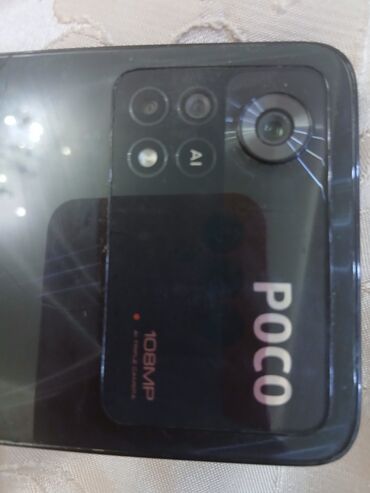 передняя камера: Poco X4 Pro 5G, түсү - Кара