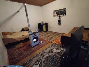 razində 3 otaqlı evlər: 3 otaqlı, 1 kv. m