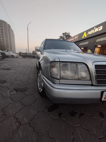 флагшток w124: Mercedes-Benz W124: 1995 г., 2.2 л, Механика, Бензин, Седан