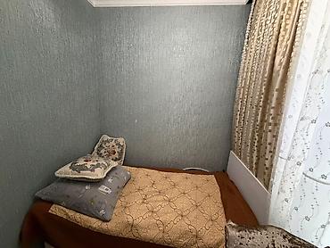 divar refleri: Ev satilir. 2 otagli ev 3 peredelka olunmuş. Kombisi var, senedleri — 3