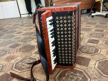 Səs avadanlığı: Qarmon, İşlənmiş, Ünvandan götürmə