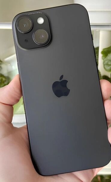 IPhone 15, Midnight